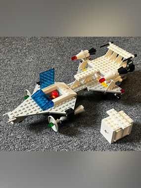 LEGO Vintage Space: Starfleet Voyager (6929)